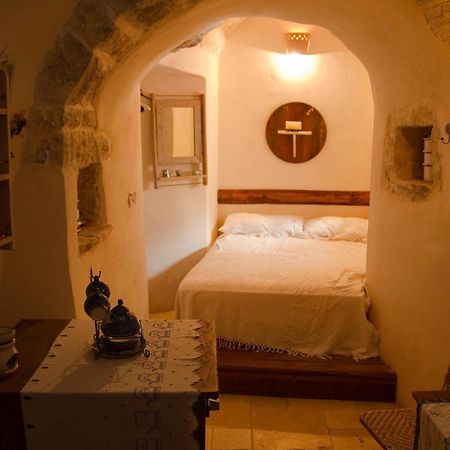 奇斯泰尼诺I Trulli Di Acquarossa公寓式酒店 外观 照片